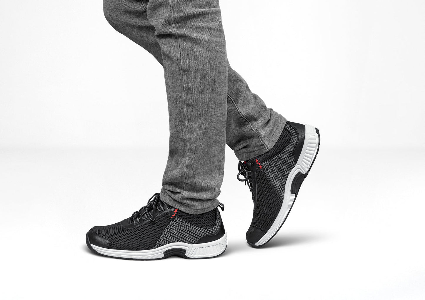 Edgewater - Black - Footwear Men Sneakers Stretch