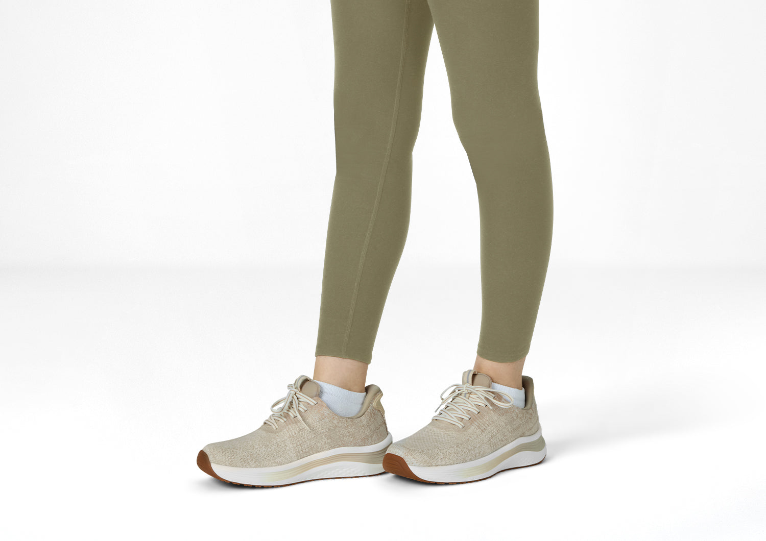 Nira Hands-Free - Blonde - Footwear Women Sneakers Stretch