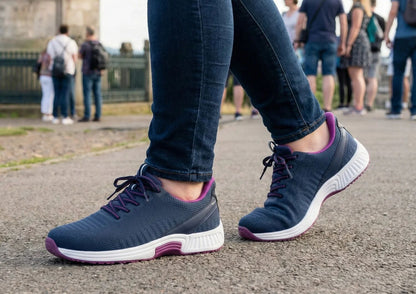 Kita Hands-Free - Navy/Orchid - Footwear Women Sneakers Stretch